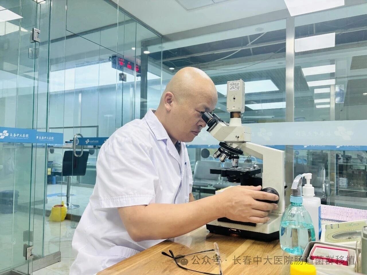 三明市|高朋磊医师：左手男科临床，右手肠道菌群移植深入研究